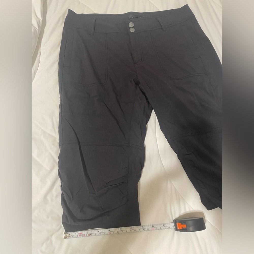 Prana Women's Size 12 Black Capri Pants - Picture 5 of 5